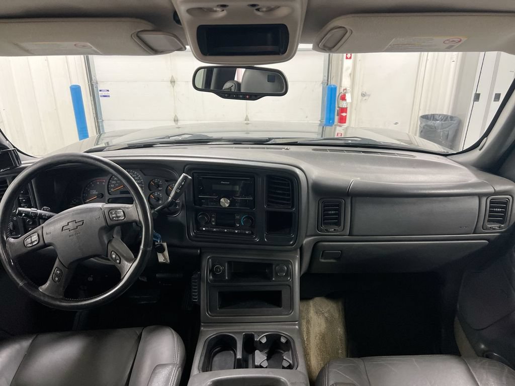 Used 2004 Chevrolet Silverado 2500 LT w/ Skid Plate Package AWD/4WD image 10
