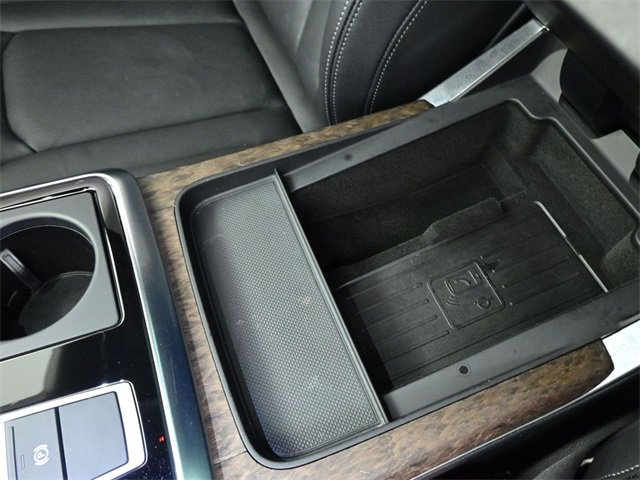 Used 2023 Audi Q8 Premium image 4