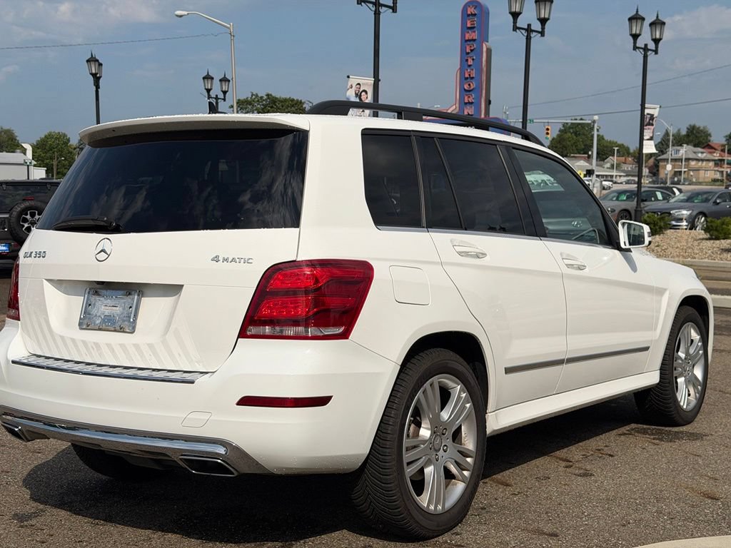 Used 2015 Mercedes-Benz GLK 350 4MATIC image 5