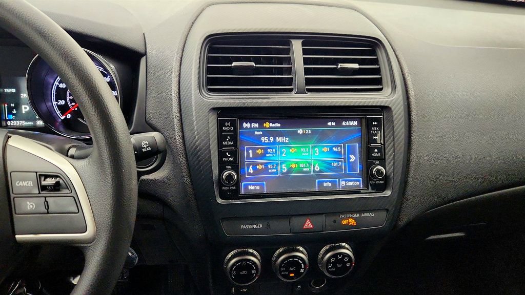 Used 2024 Mitsubishi Outlander Sport LE image 15