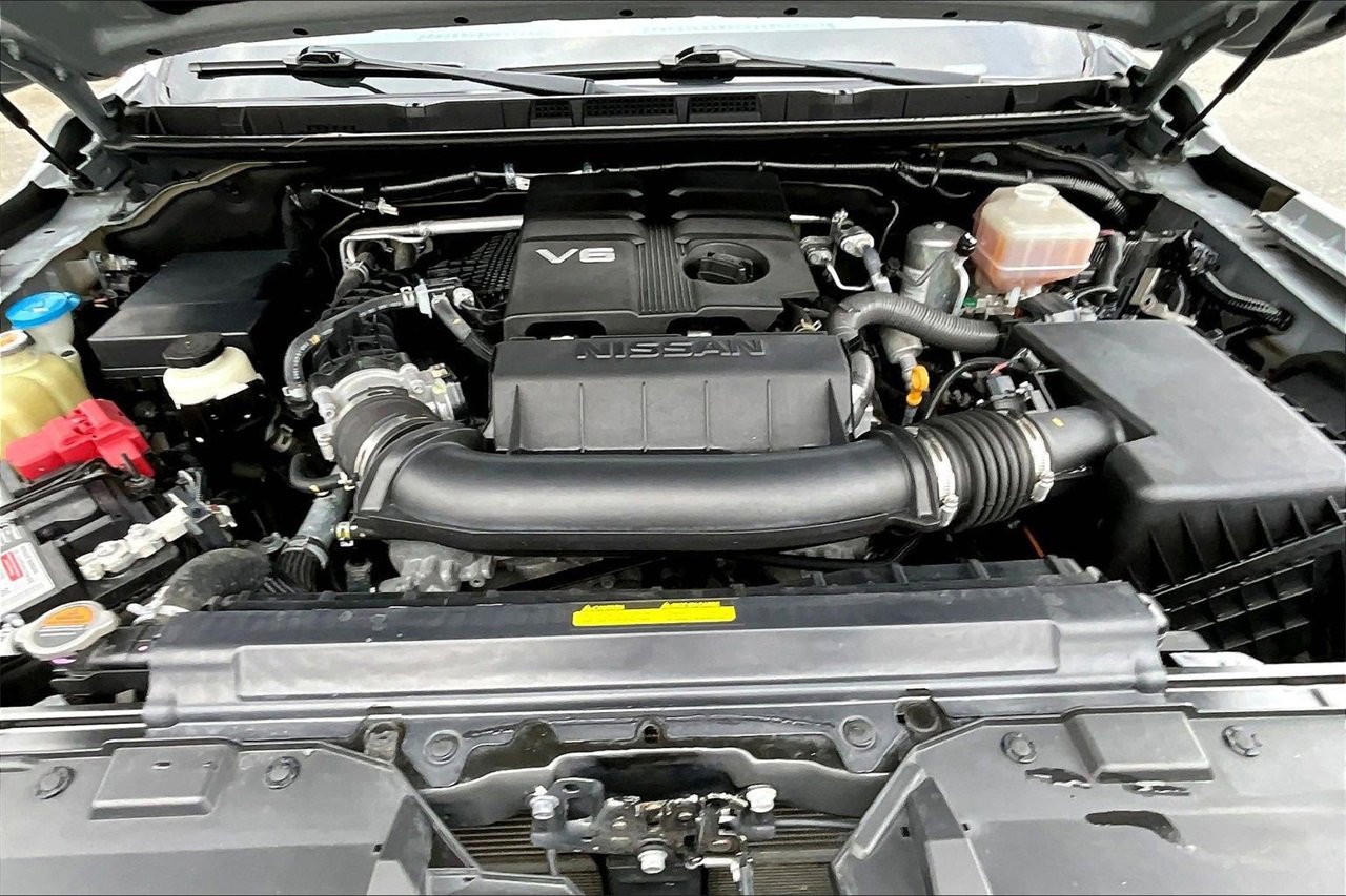 Used 2022 Nissan Frontier PRO-4X w/ Off-Road Protection Package image 35