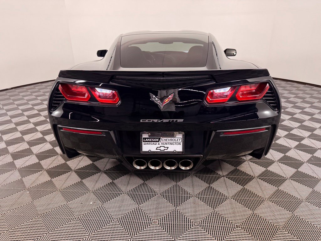 Used 2019 Chevrolet Corvette Stingray Coupe RWD image 5