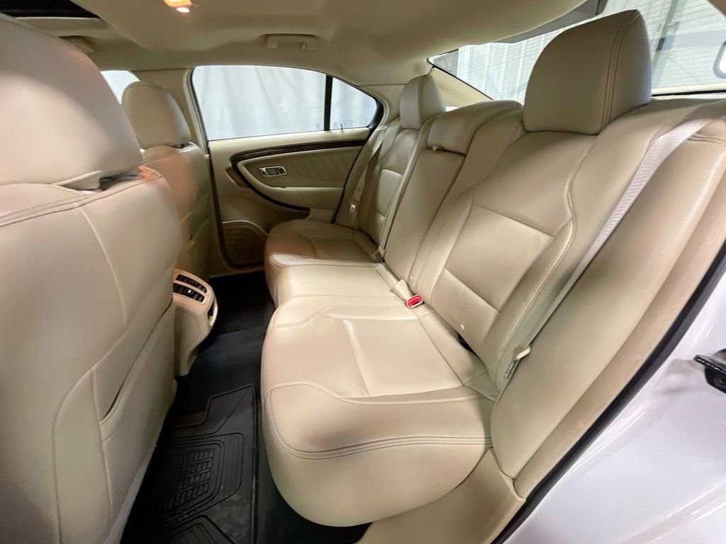 Used 2017 Ford Taurus Limited image 25