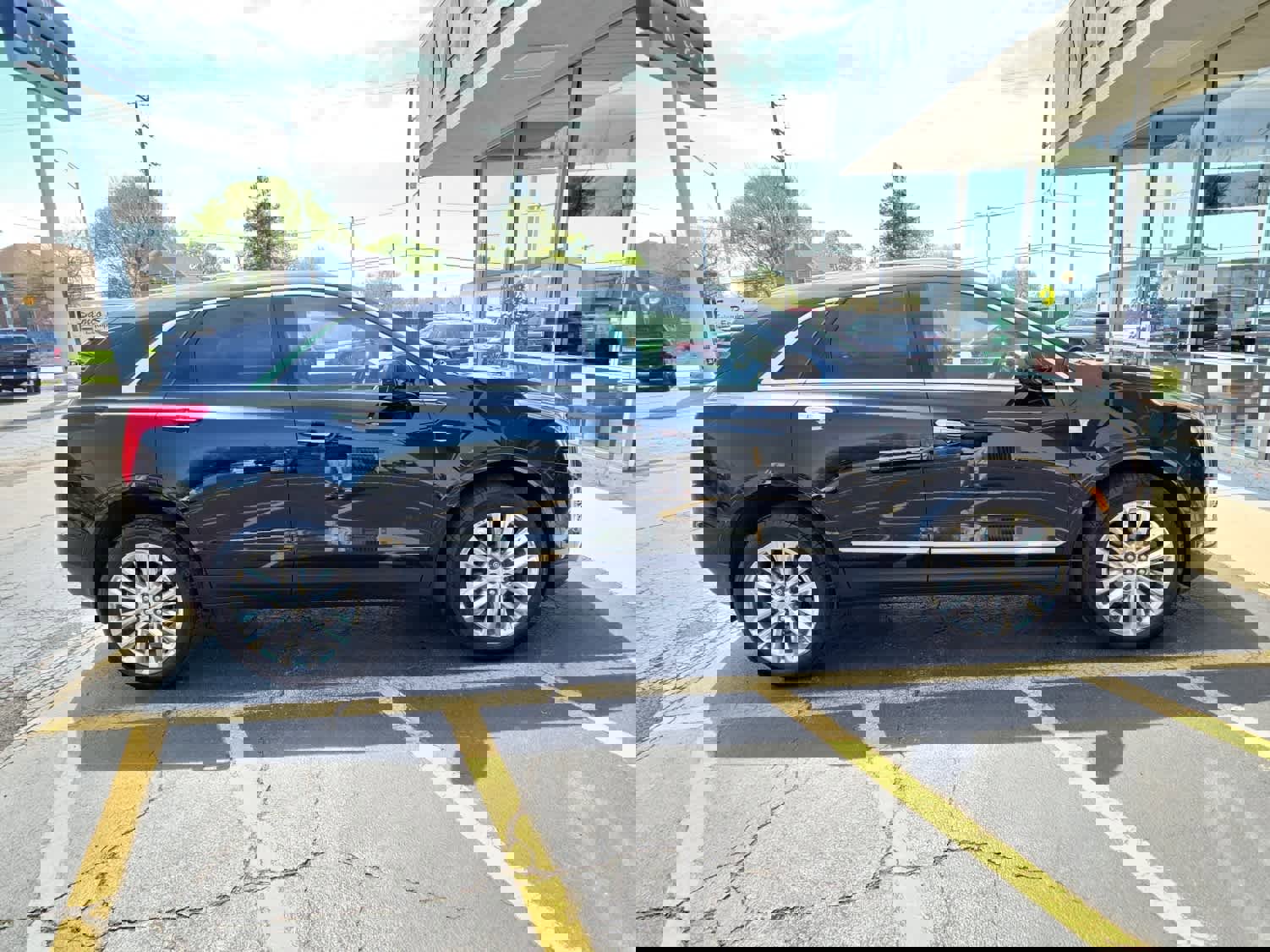 Used 2017 Cadillac XT5 Platinum image 4