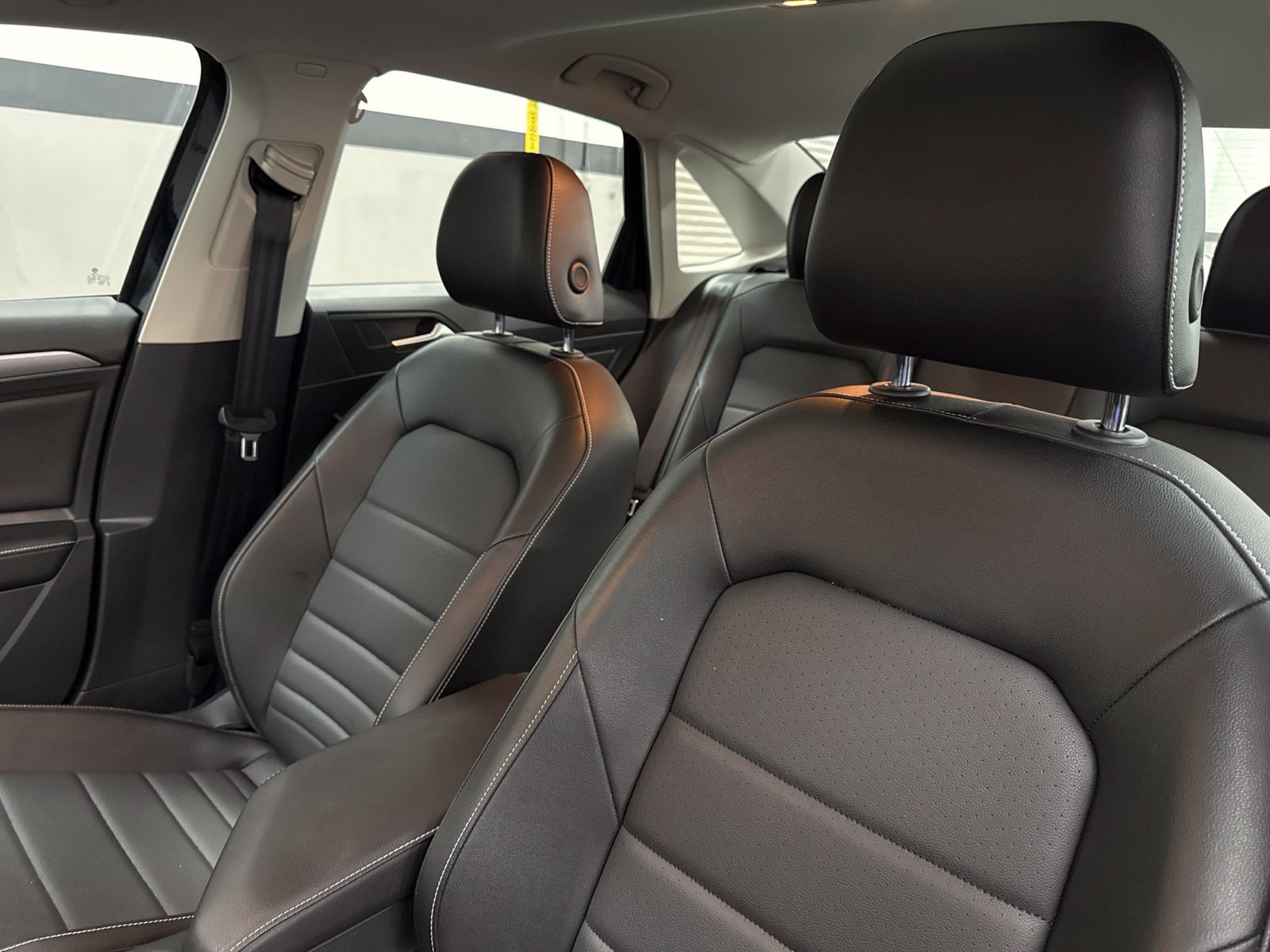 Used 2022 Volkswagen Jetta SE w/ Panoramic Sunroof Package FWD image 19