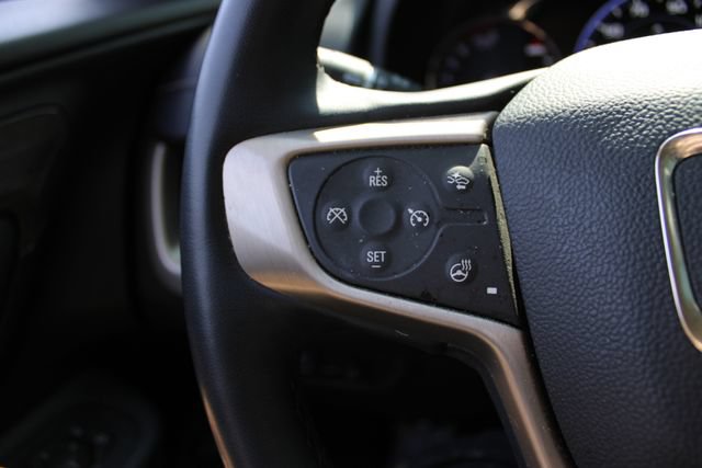 Used 2024 GMC Terrain Denali w/ Denali Premium Package AWD/4WD image 10