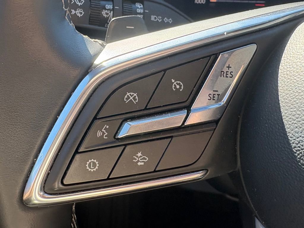 Used 2025 Buick Enclave Preferred image 8