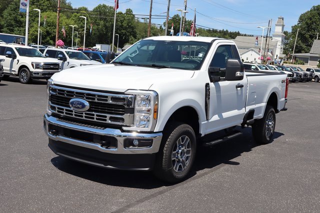 New 2025 Ford F350 XLT image 12