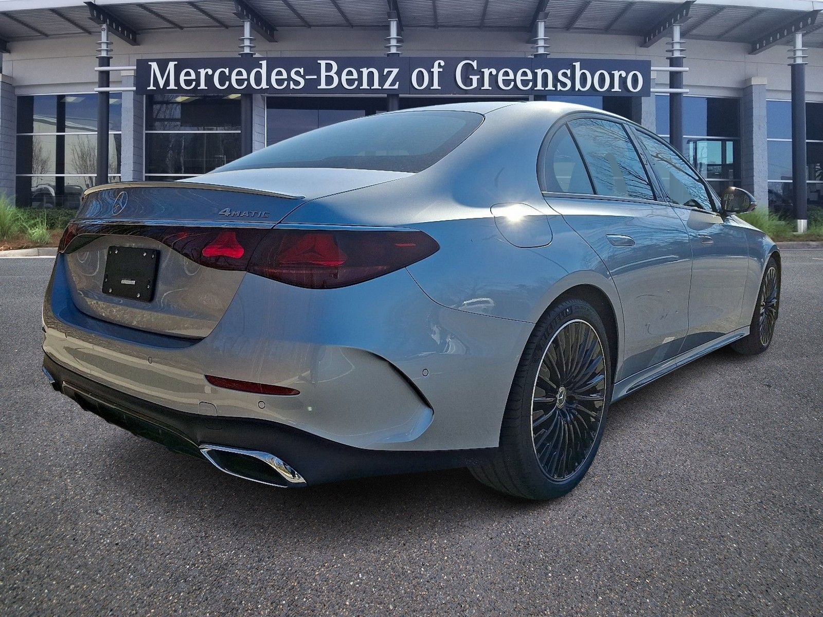 New 2026 Mercedes-Benz E 350 4MATIC Sedan image 3