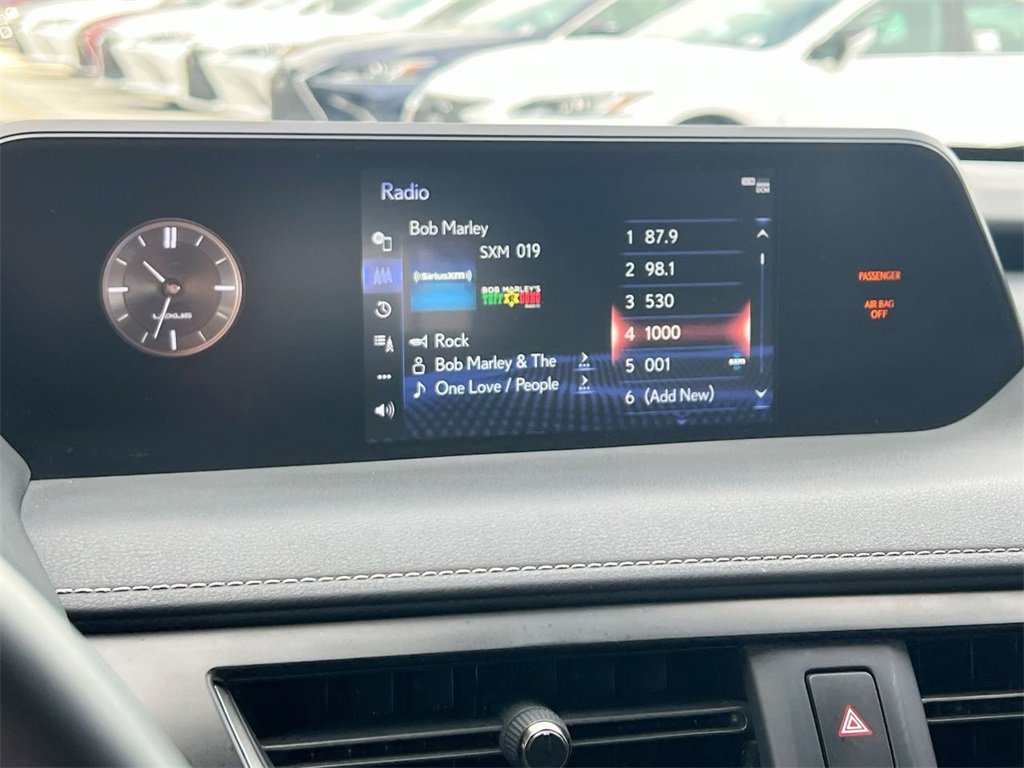 Used 2019 Lexus UX 200 image 15