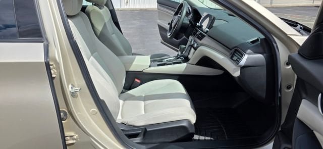 Used 2020 Honda Accord EX image 15