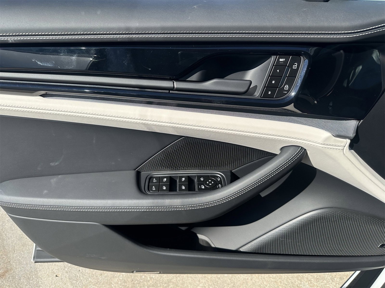 New 2026 Porsche Panamera 4 image 15