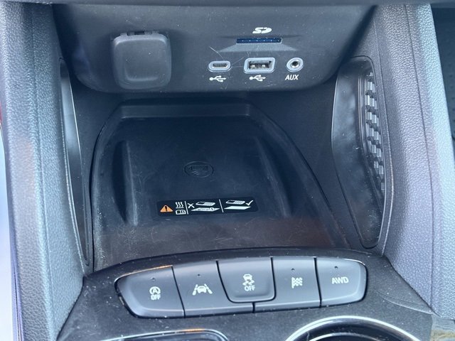 Used 2023 Chevrolet TrailBlazer RS w/ Sun and Liftgate Package image 23