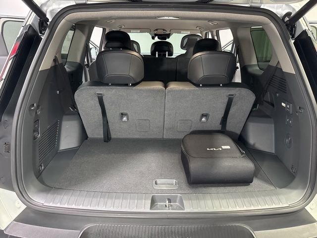 Used 2024 Kia EV9 Light RWD image 28