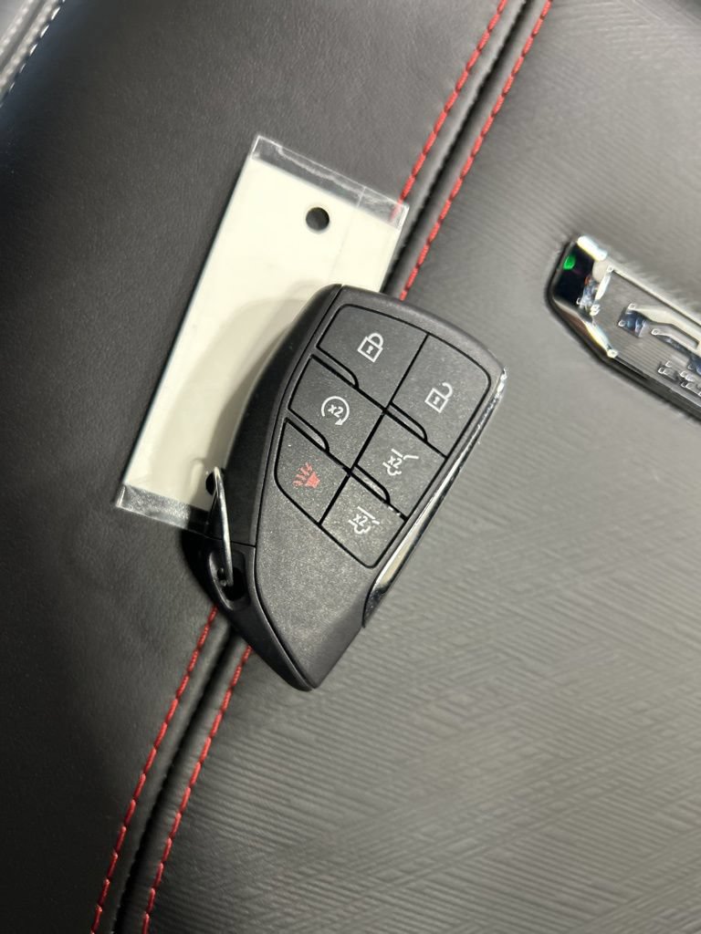 Used 2025 GMC Yukon AT4 Ultimate AWD/4WD image 29