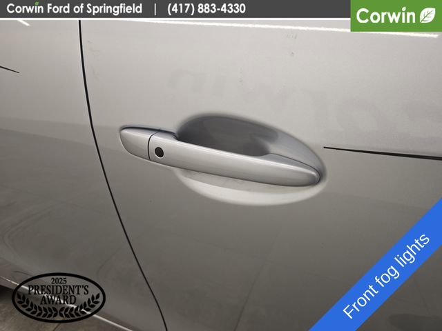 Used 2019 Toyota Yaris LE FWD image 8