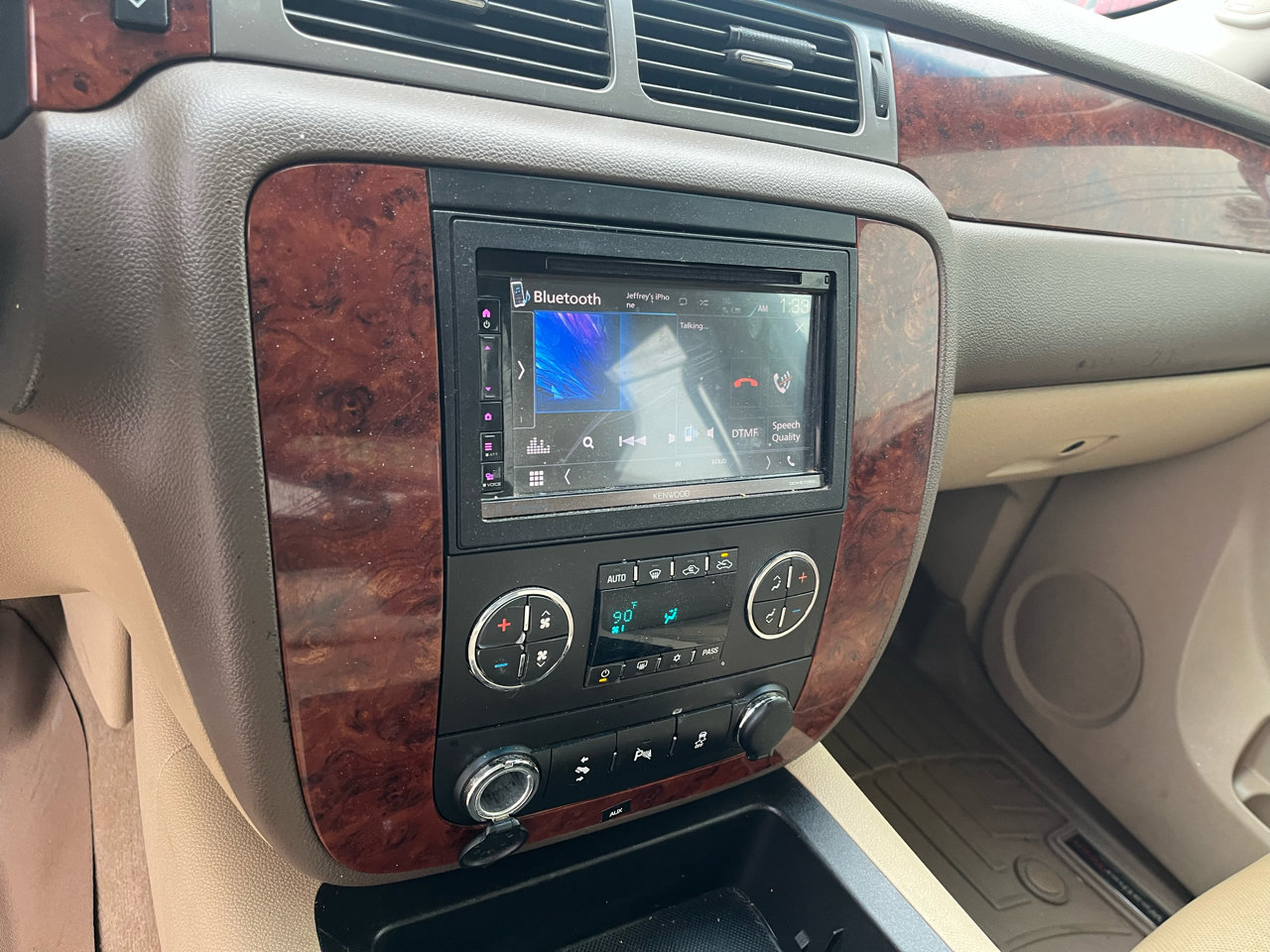 Used 2013 Chevrolet Silverado 1500 LTZ w/ LTZ White Diamond Edition image 17