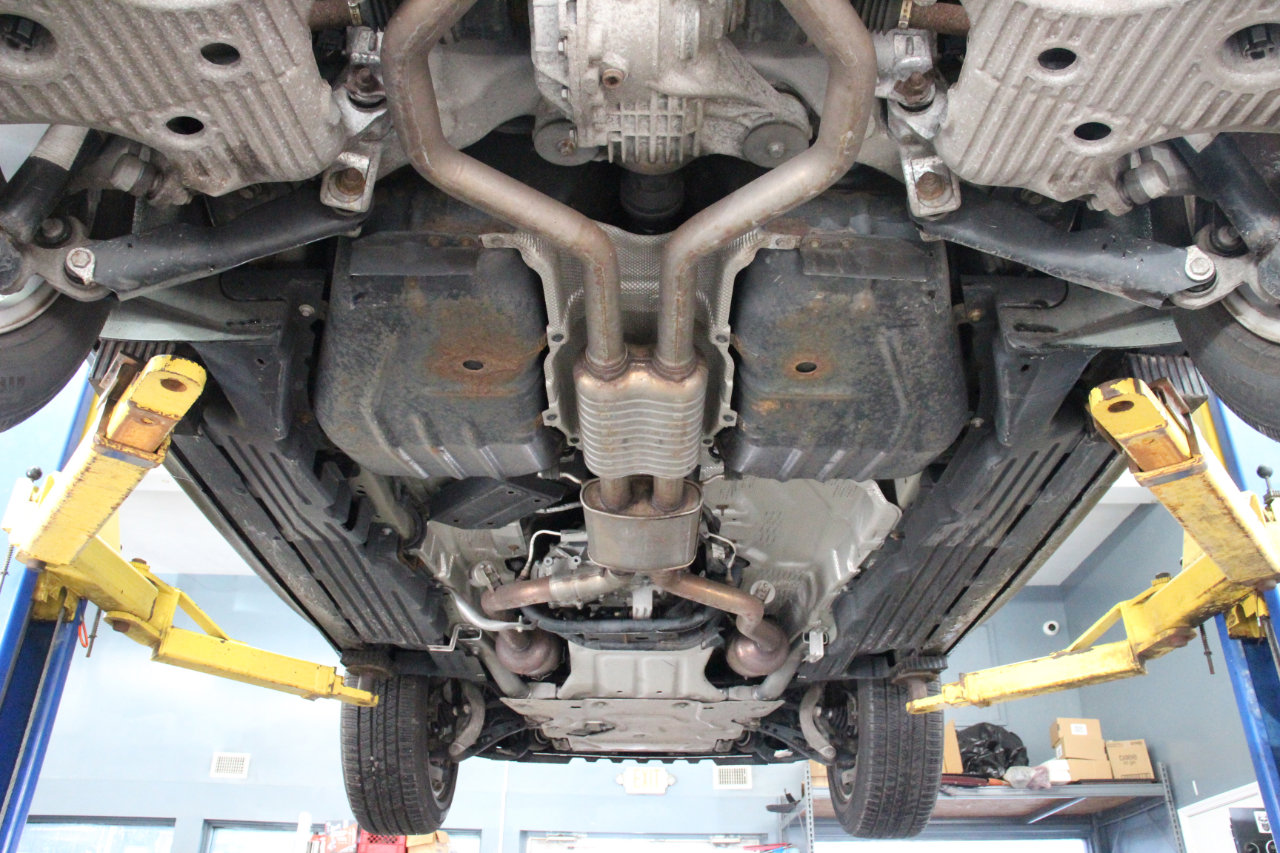 Used 2015 Land Rover Range Rover Sport HSE image 98