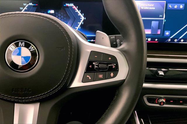 Certified 2024 BMW X7 xDrive40i w/ M Sport Package image 19