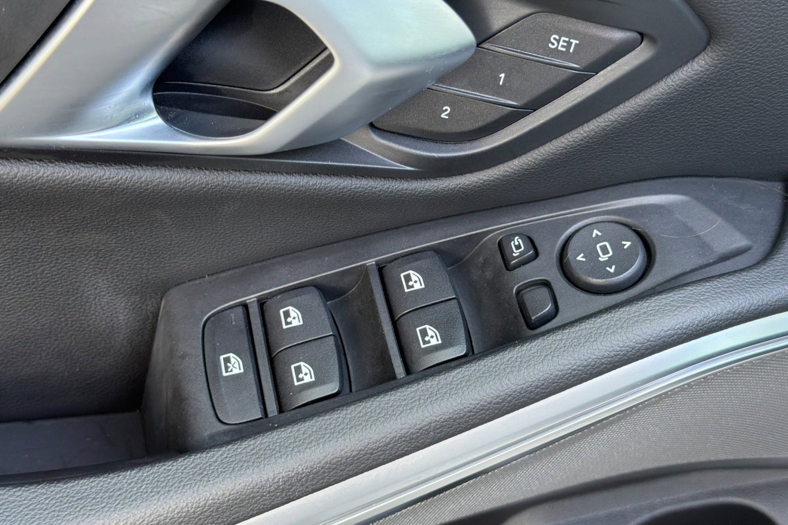 Certified 2025 BMW 330i Sedan image 13
