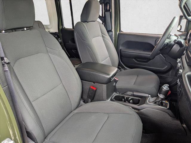 Used 2023 Jeep Wrangler Unlimited AWD/4WD image 21