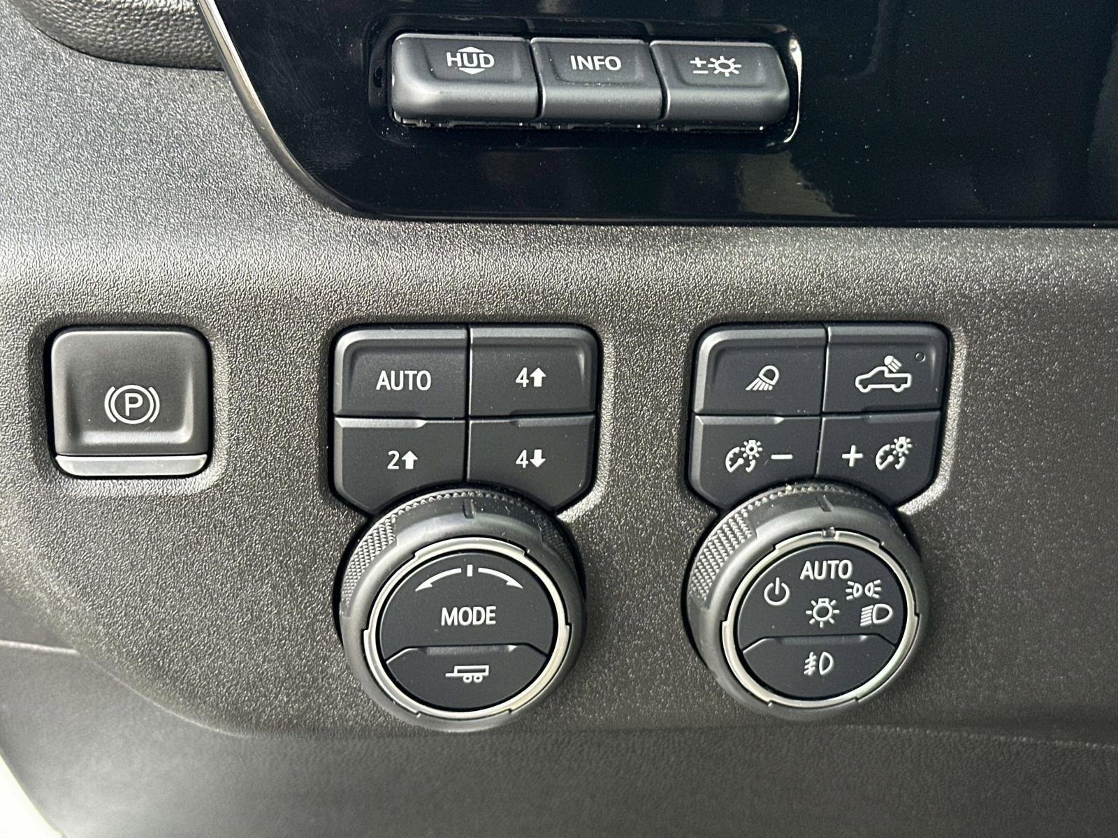 Used 2024 Chevrolet Silverado 2500 LTZ w/ LTZ Convenience Package image 22