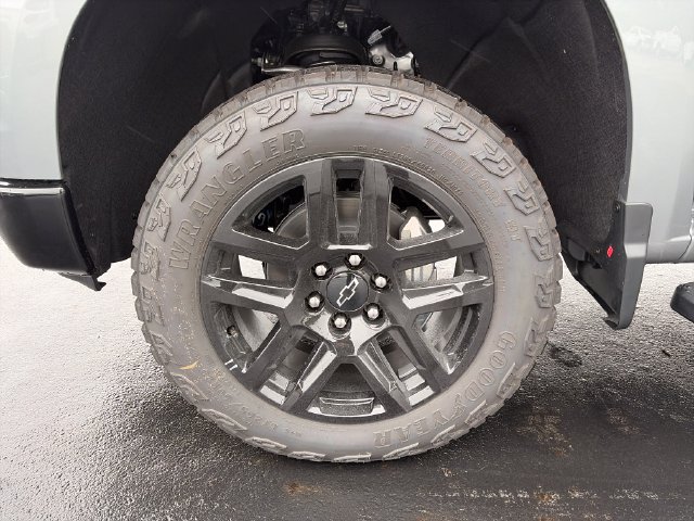 New 2026 Chevrolet Silverado 1500 Custom Trail Boss w/ Dark Appearance Package AWD/4WD image 23