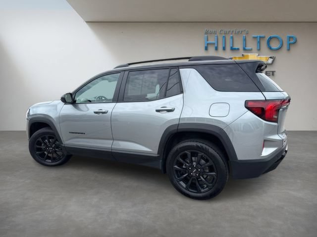 Used 2025 GMC Terrain Elevation w/ Elevation Premium Package AWD/4WD image 9