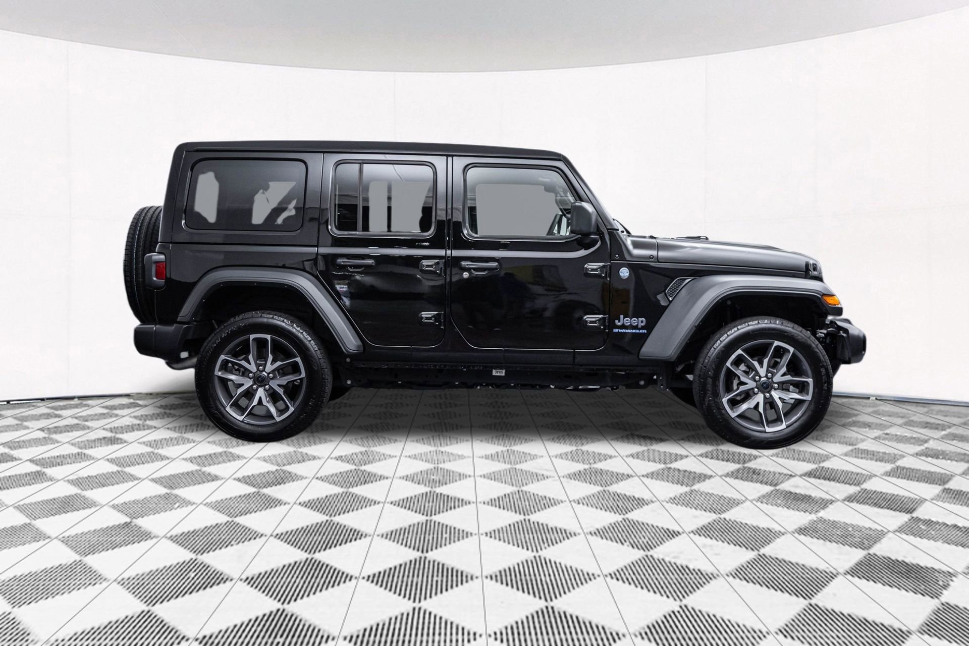 Used 2025 Jeep Wrangler Unlimited Sport S 4xe w/ Convenience Group AWD/4WD image 13