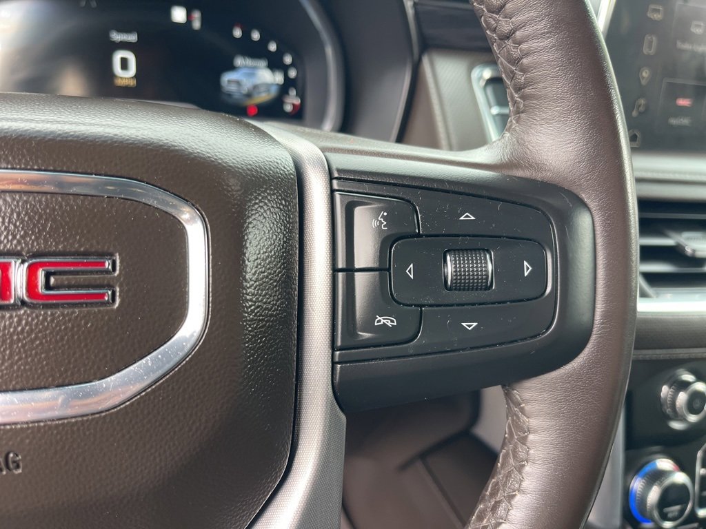 Used 2023 GMC Yukon SLT image 17