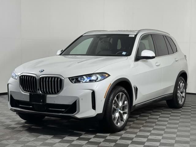 Used 2025 BMW X5 xDrive40i w/ Climate Comfort Package image 7