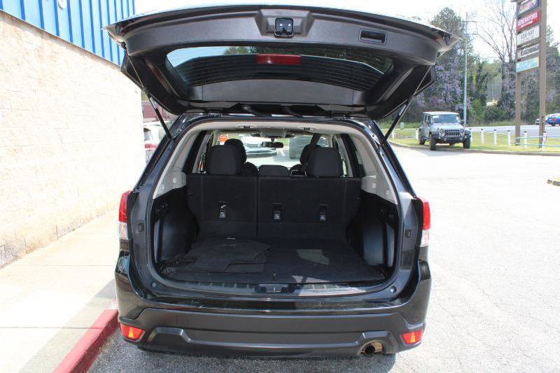 Used 2022 Subaru Forester Premium AWD/4WD image 12