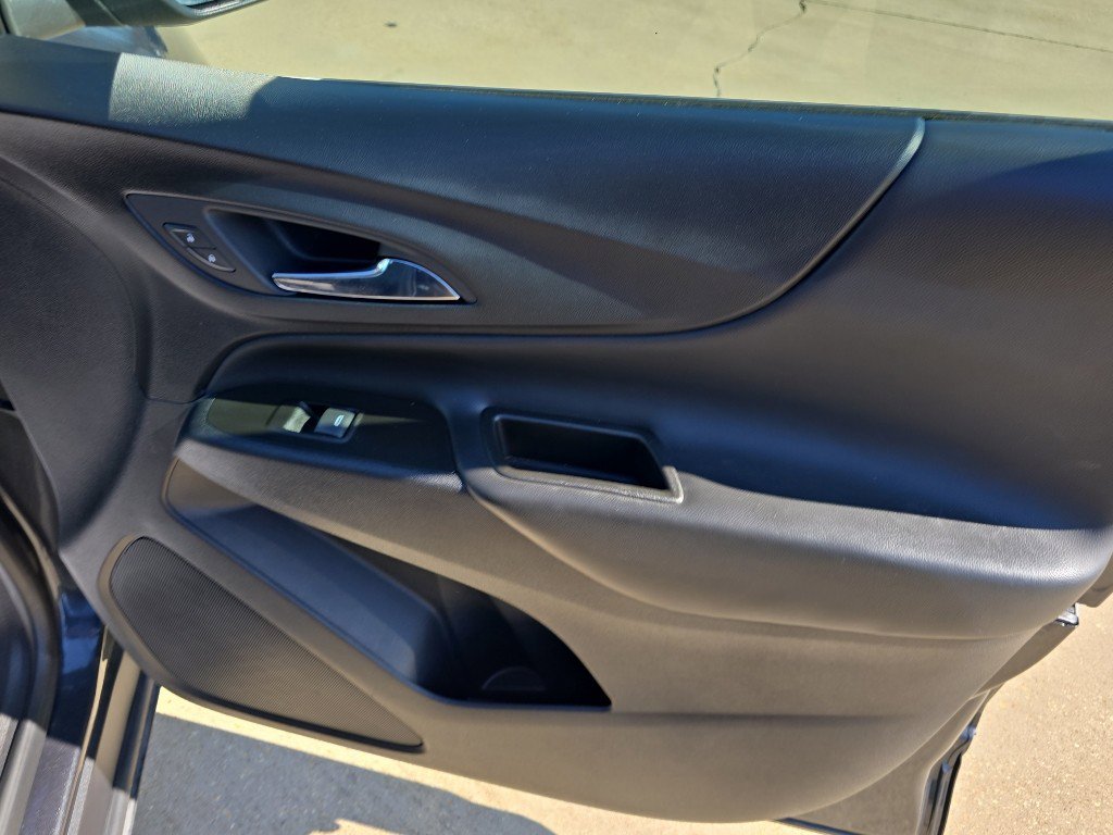 Used 2022 Chevrolet Equinox LT image 15