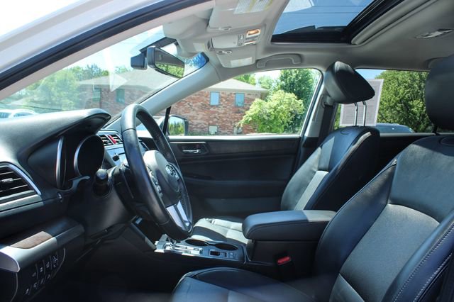 Used 2017 Subaru Outback 2.5i Limited AWD/4WD image 13