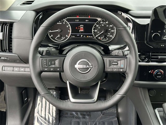 New 2025 Nissan Pathfinder SL image 18