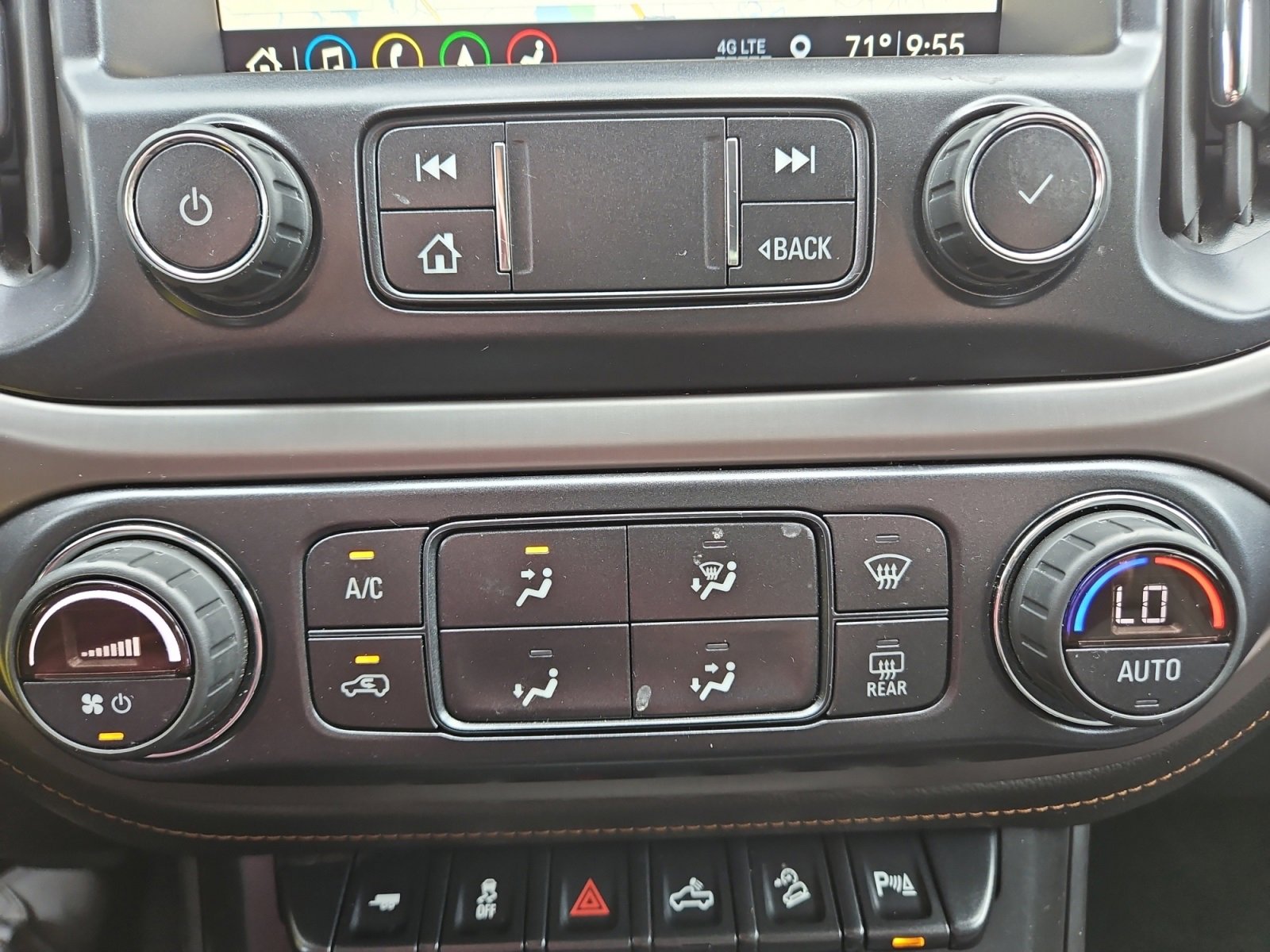 Used 2021 GMC Canyon AT4 image 28