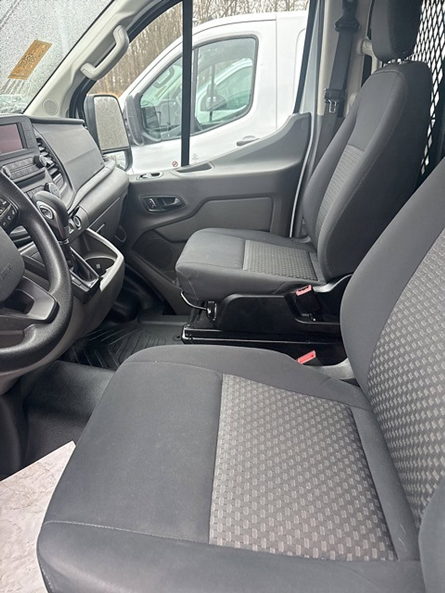 Used 2024 Ford Transit 250 w/ Exterior Upgrade Package image 9