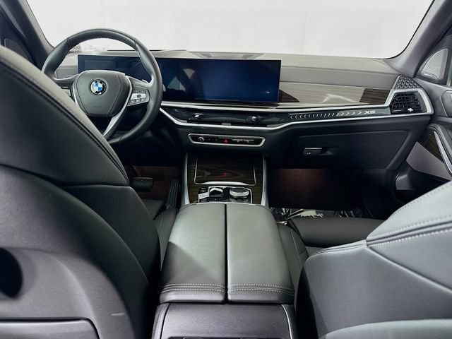 Used 2024 BMW X5 xDrive40i w/ Premium Package image 24