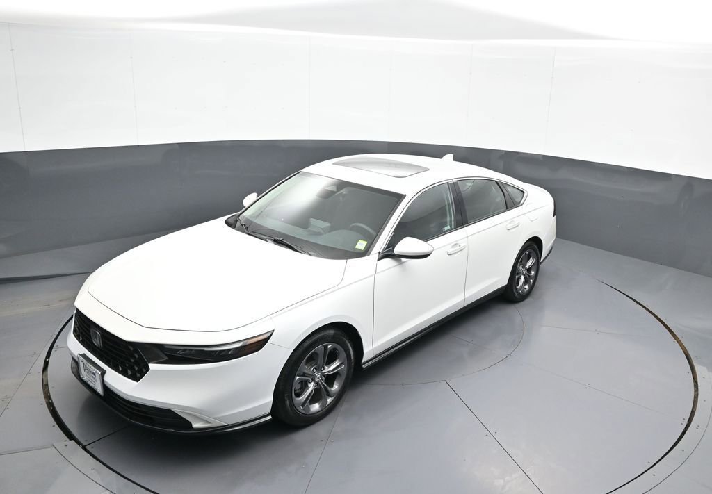 Certified 2023 Honda Accord EX image 34