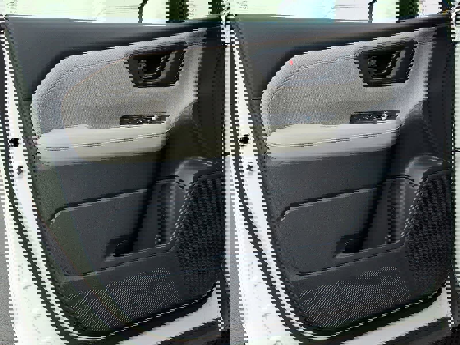 Certified 2025 Subaru Forester Premium w/ Protection Package (1PH) image 25