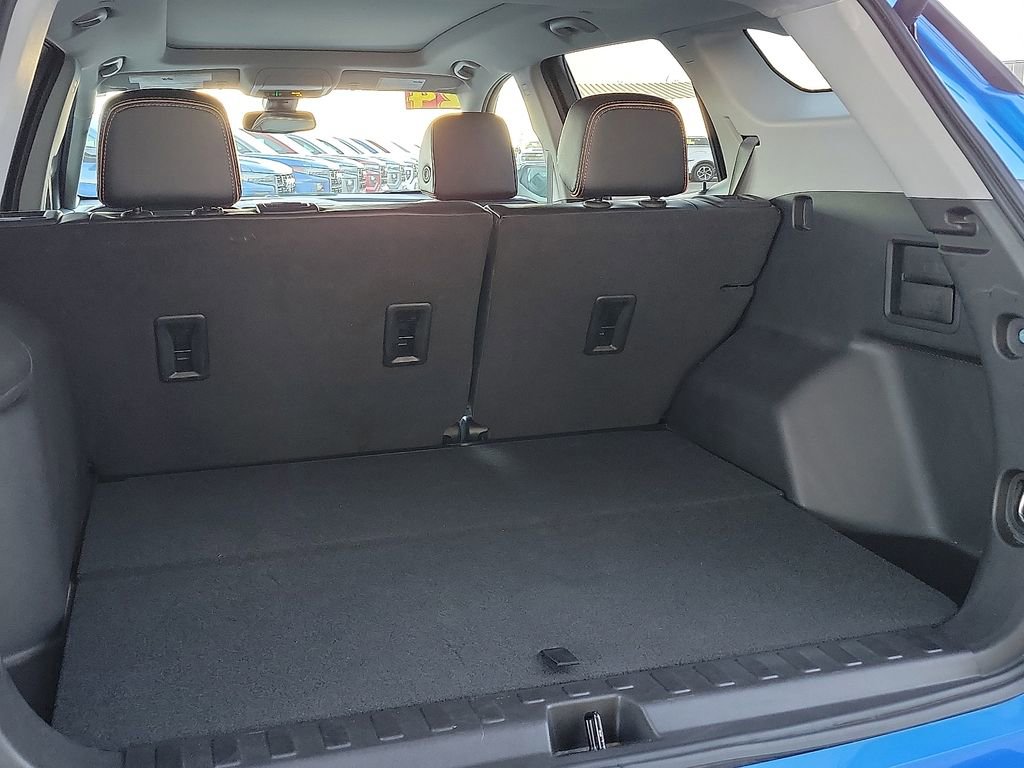 Used 2024 GMC Terrain AT4 w/ LPO, 'HIT The Road' Package image 15