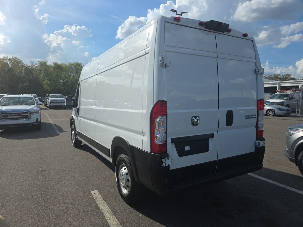 Used 2023 RAM ProMaster 2500 image 4