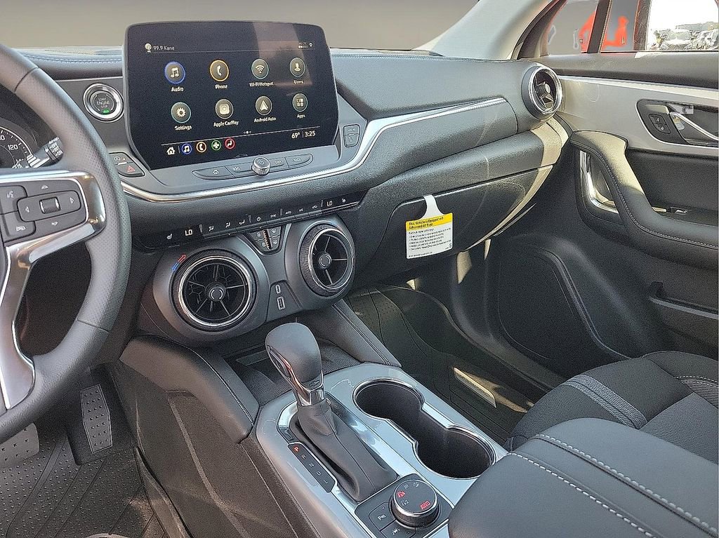 New 2025 Chevrolet Blazer LT w/ LPO, Black Sport Package image 20