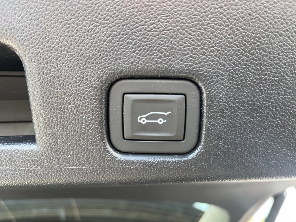 New 2026 Chevrolet Traverse Z71 w/ Driver Confidence Package image 6