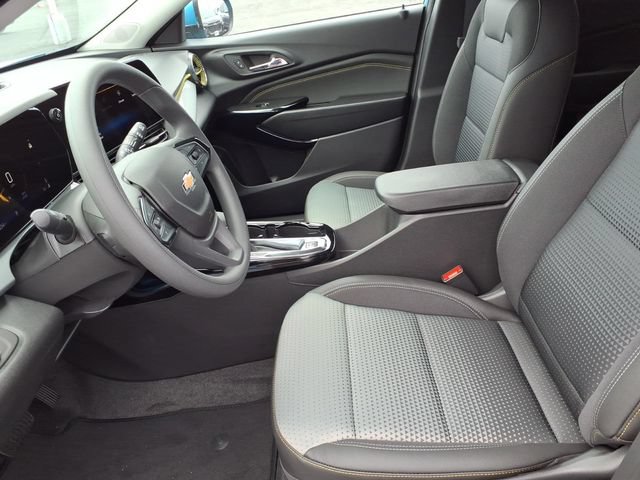 New 2026 Chevrolet Trax LT FWD image 11