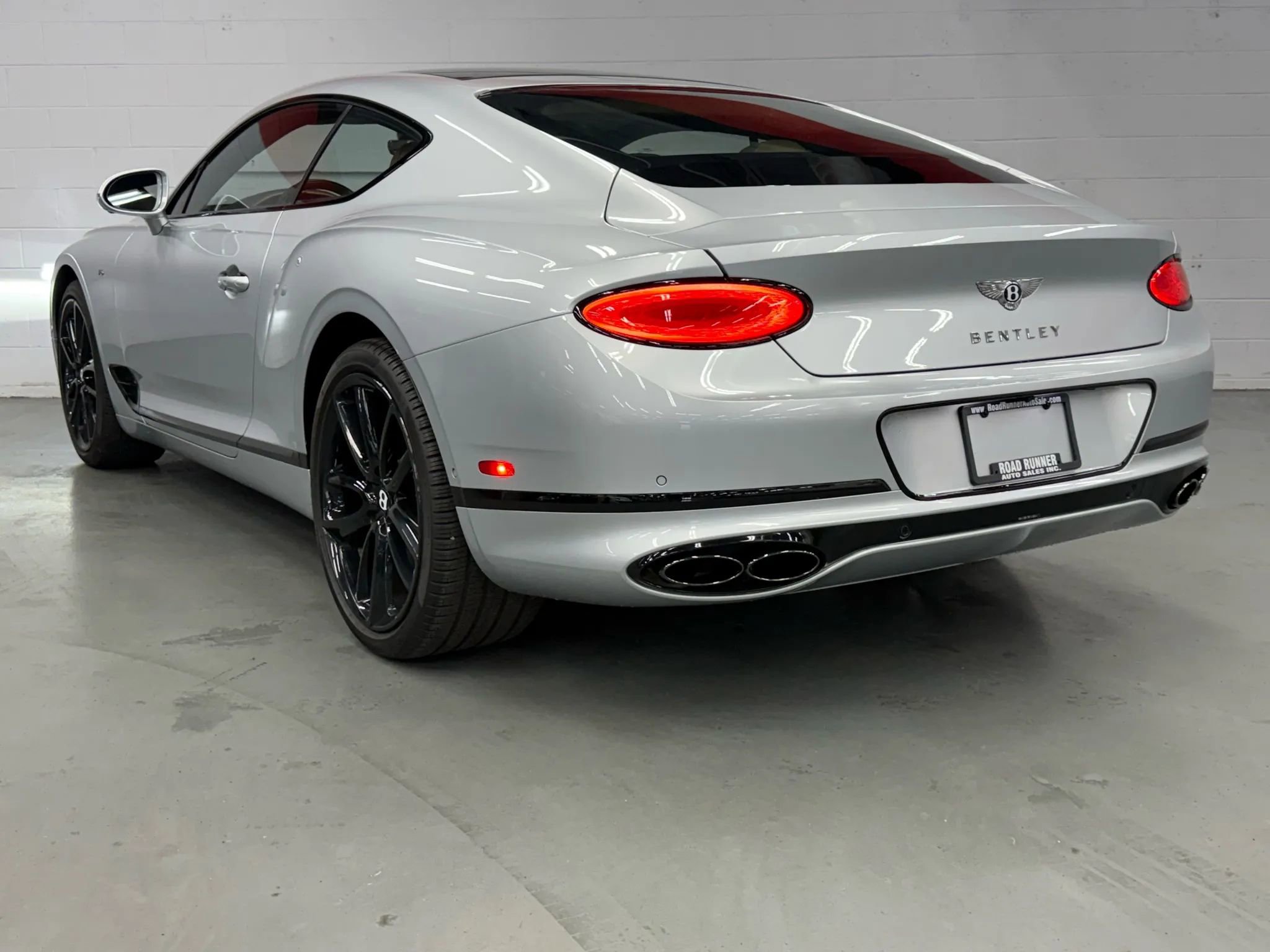 Used 2022 Bentley Continental GT image 8