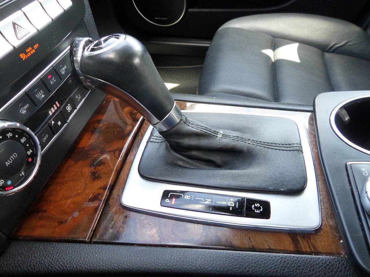 Used 2012 Mercedes-Benz C 250 Sedan image 33