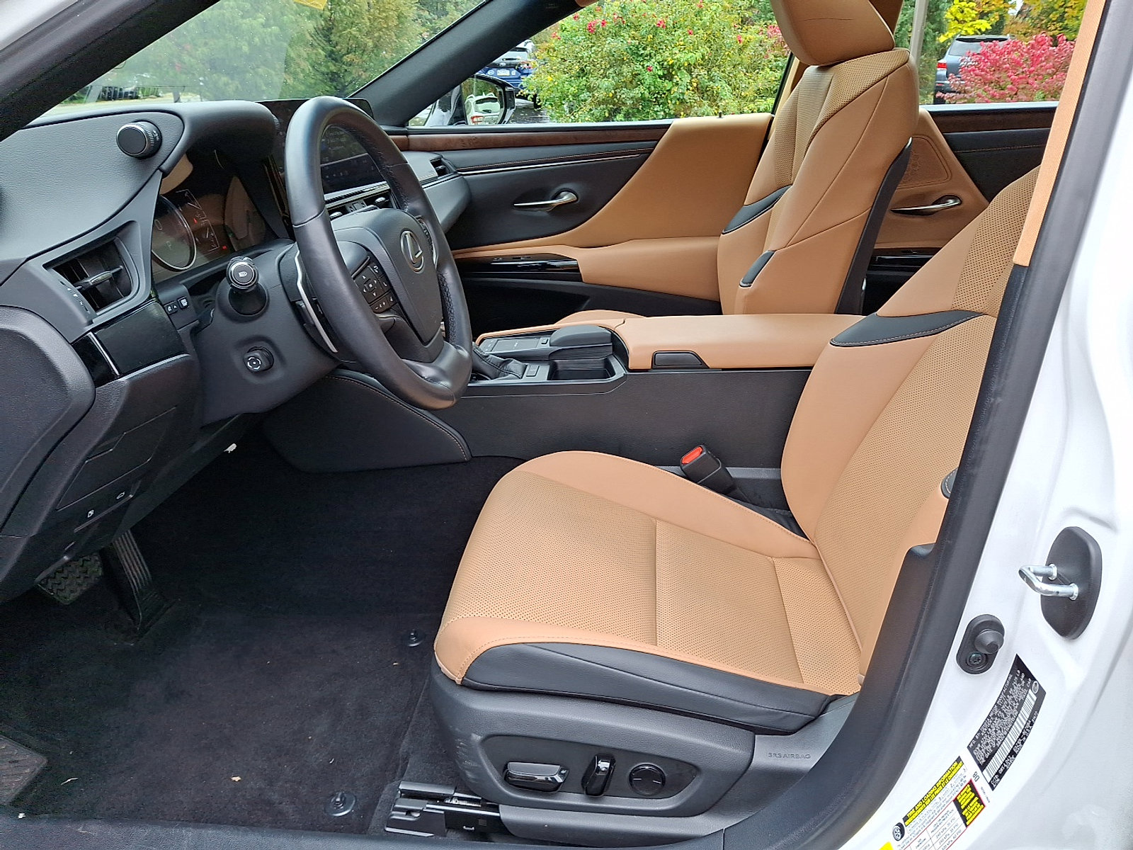 Certified 2022 Lexus ES 350 w/ Premium Package image 14