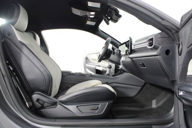 Used 2025 Ford Mustang GT Premium image 20