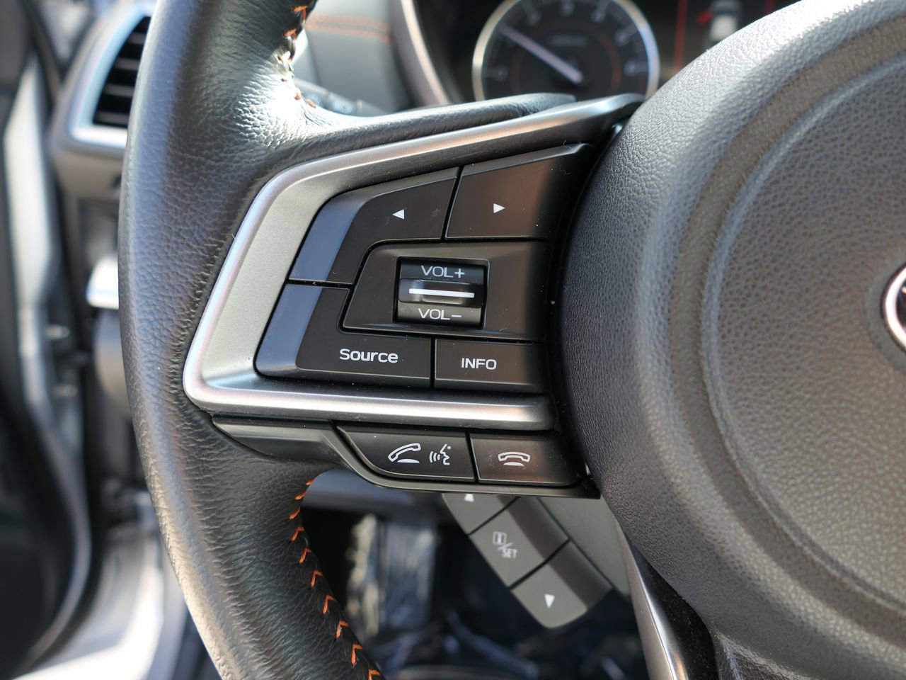 Used 2018 Subaru Crosstrek 2.0i Limited w/ Popular Package #2 image 16